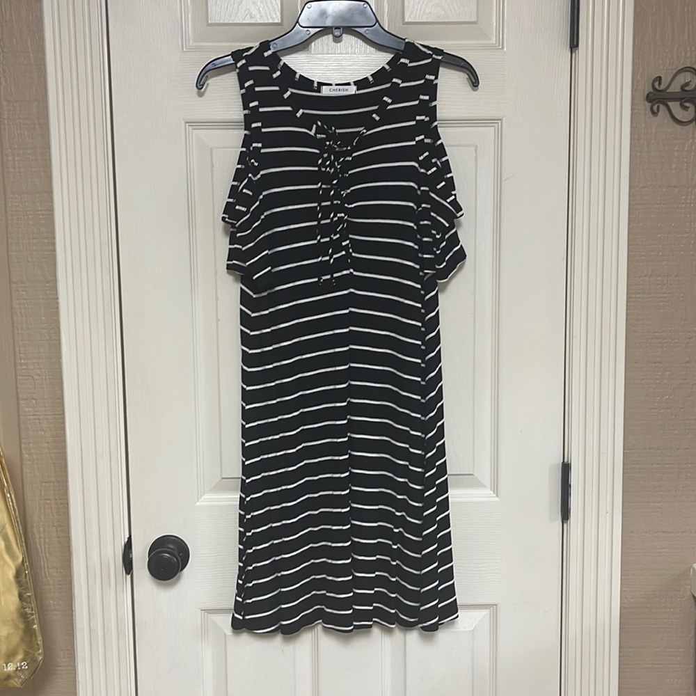 Cherish black and white cold shoulder dress size small.